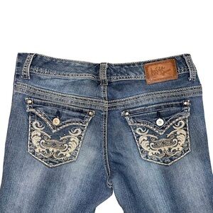 Ariya Jeans Women's Skinny 7/8 Five Pockets Distressed Embroidered Preppy Low